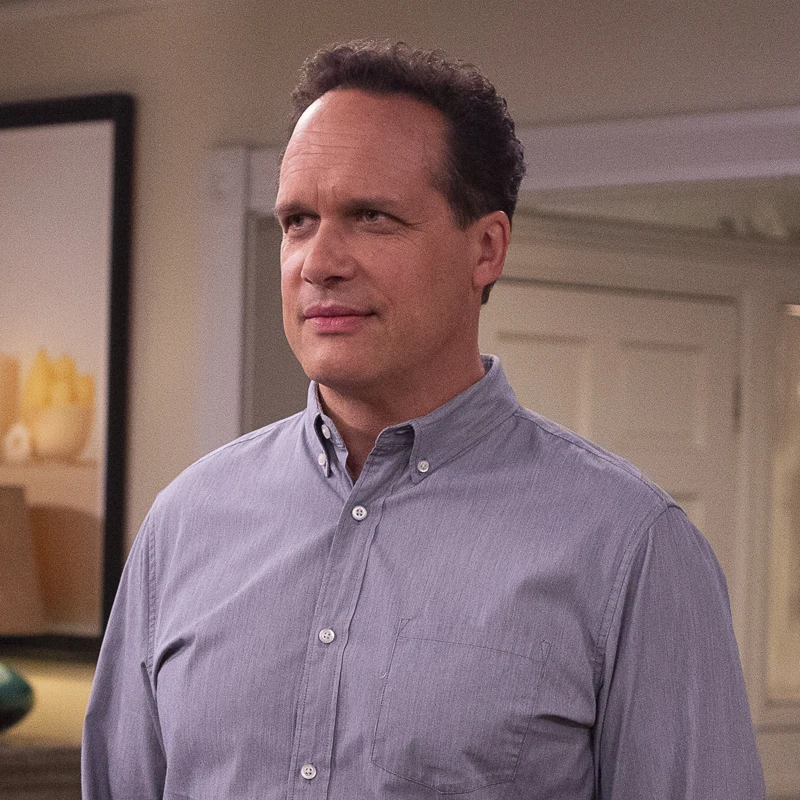 Diedrich Bader as Greg Otto in American Housewife